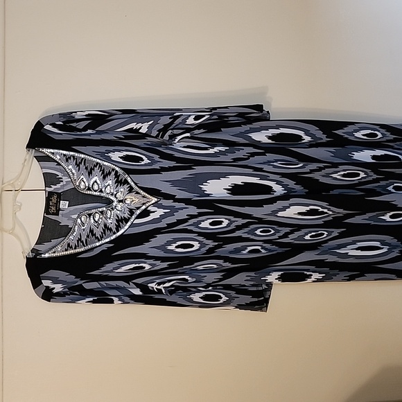 Bob Mackie Wearable Art - Picture 1 of 3